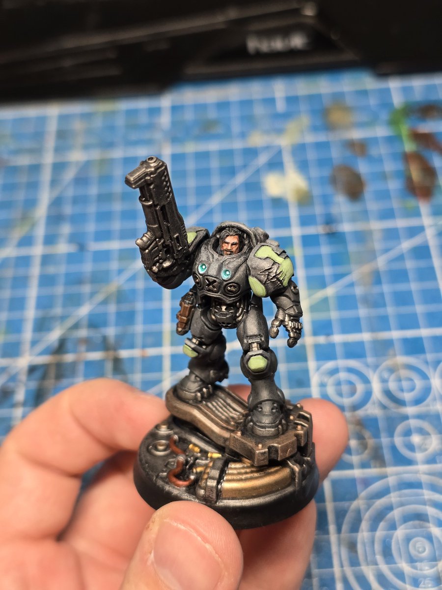 DRKAsmogan's tweet photo. "Fate ain't written, Artanis."

All finished our favorite lawless revolutionary from the Kropulu sector! Now time to download the footage and get to editing! https://t.co/Su7r9OYntD