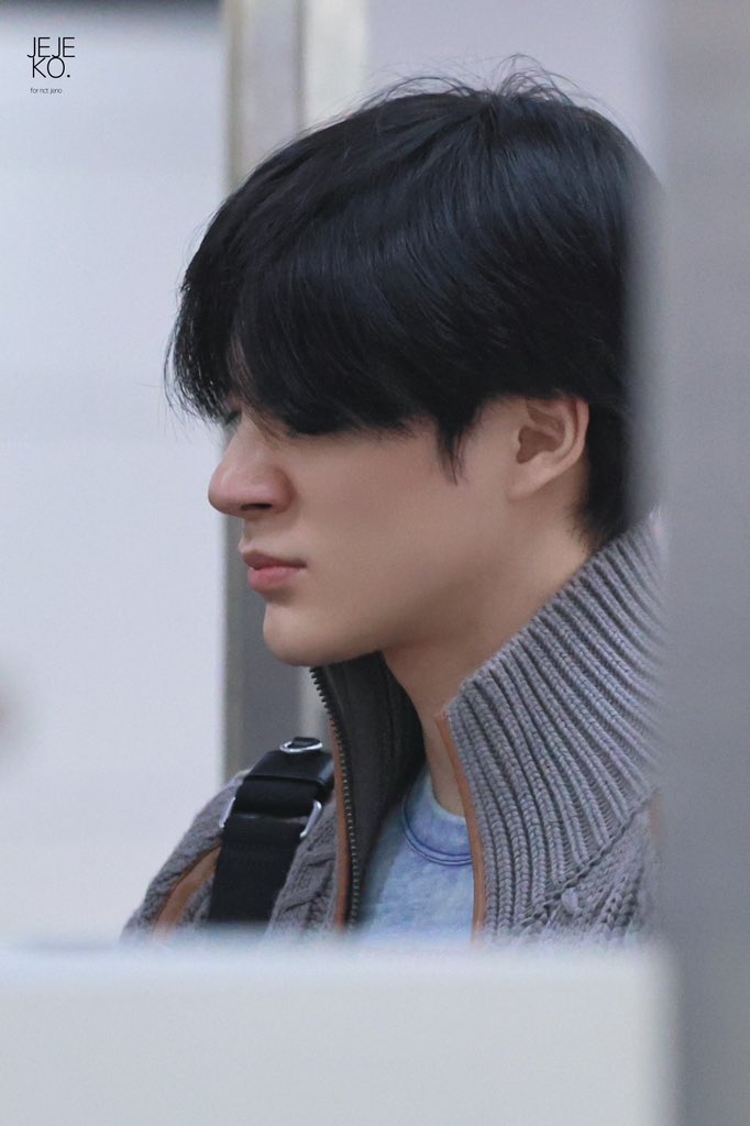 JEJEKO_o423's tweet photo. 261002 HND

#JENO #제노 #ジェノ
#NCTDREAM #NCT https://t.co/4NXFkNTnZr