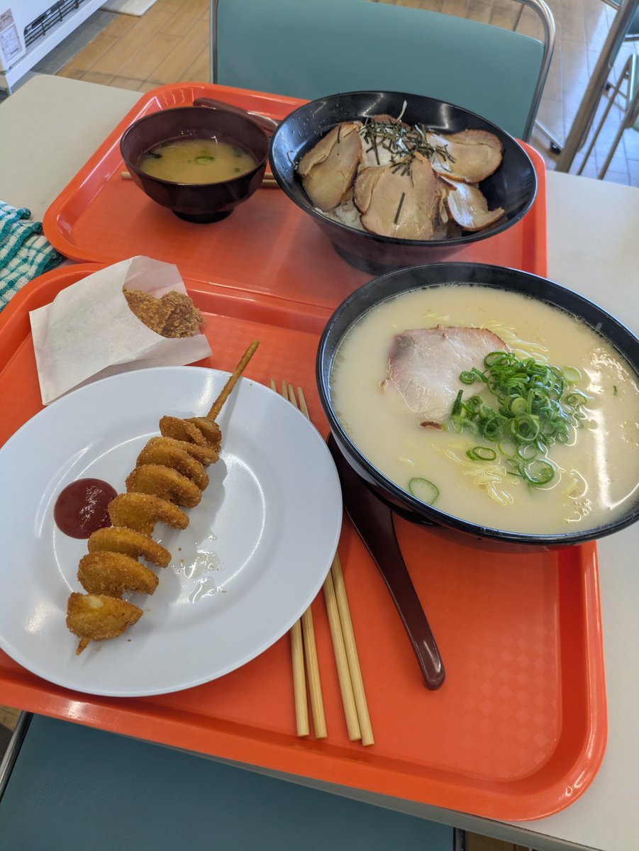 benitarosu's tweet photo. 学食！ https://t.co/4LuhJh4qPl