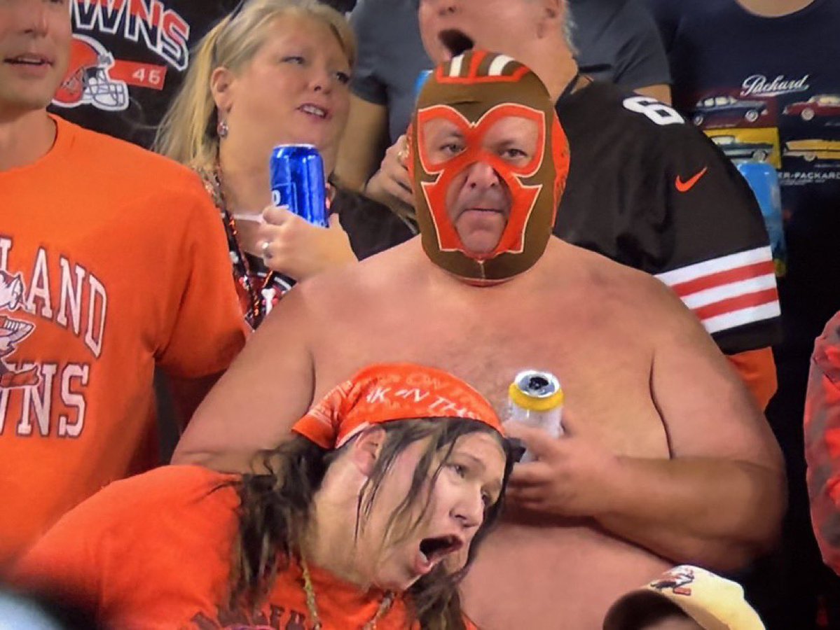 barstoolsports's tweet photo. That one coworker who lives a completely different life outside of work https://t.co/zMZukvOqWa