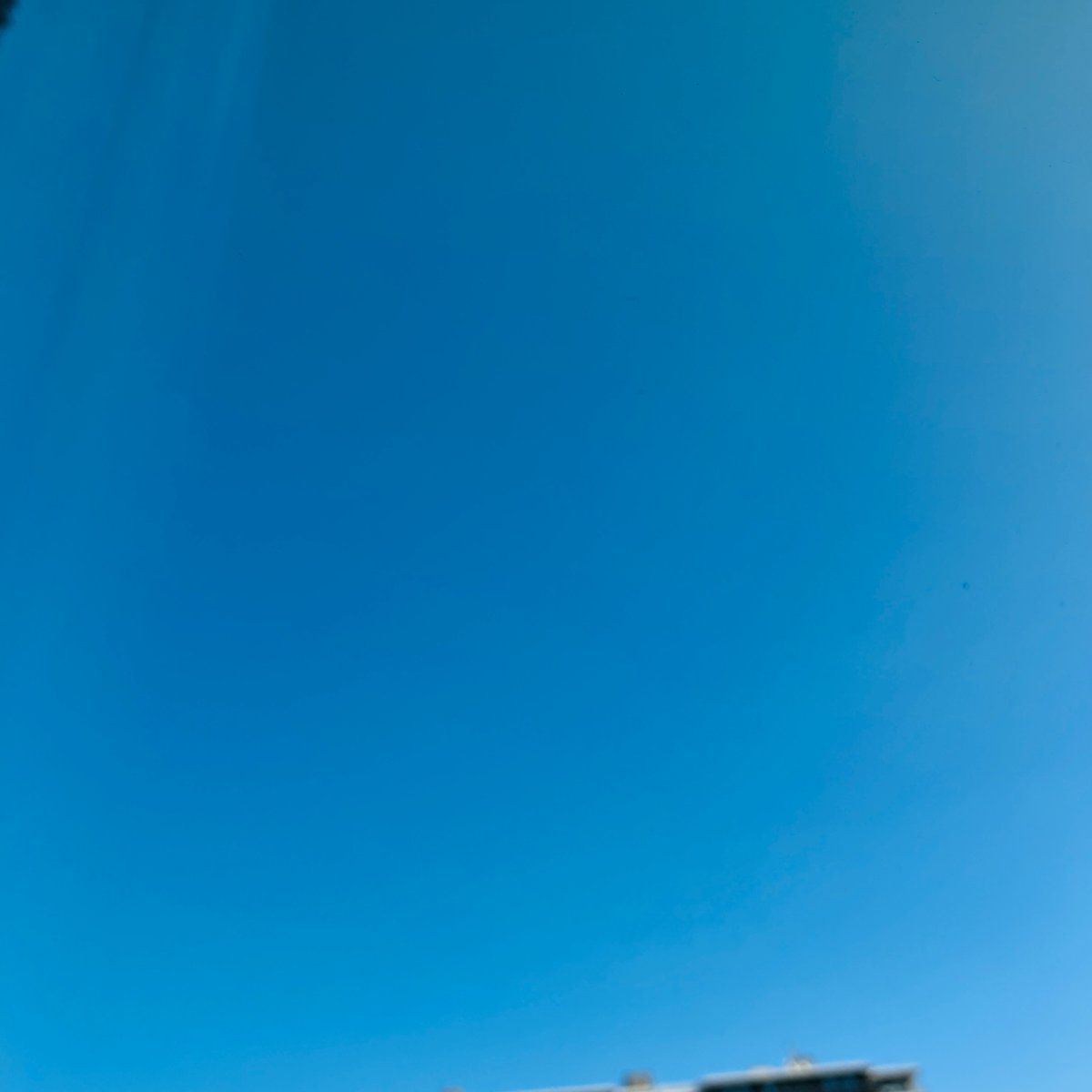 bunsekiog3's tweet photo. 10/2（金） 
枚方市は☀️晴れ  27℃  予報   
現在、気温25℃、湿度37%

秋晴れで仕事も捗りますね😃
ではよい週末をお過ごしください

今日の記念日は 
「国際非暴力デー」 
「豚骨ラーメンの日」🍜 
「望遠鏡の日」🔭他  

それでは、本日もご安全に⛑️ 
#イマソラ https://t.co/fbK1pS05a4