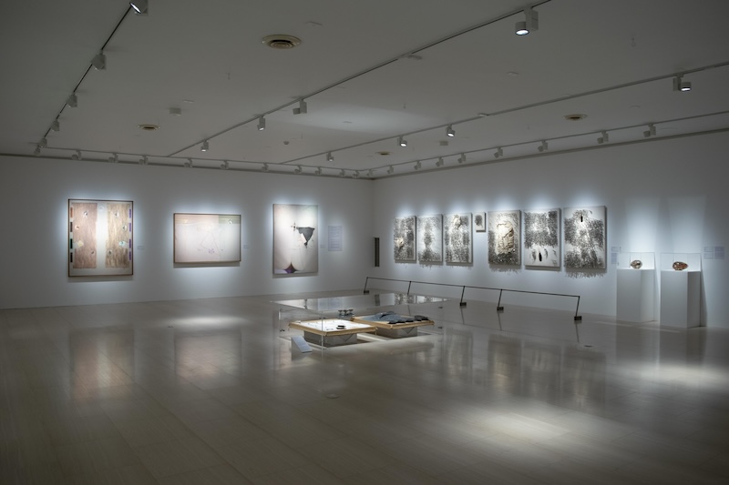 sezonmuseum's tweet photo. 「中西夏之　緩やかにみつめるためにいつまでも佇む、装置」明日10月3日(土)14:00〜トークイベント1989年西武美術館の展覧会担当清水氏���1997年の東京都現代美術館の展覧会担当南氏。生前の中西夏之と展覧会をつくりあげたお二人が対話や展覧会制作の経験を手がかりに作品と思考、作家について語り合う https://t.co/lu0X13kPHo