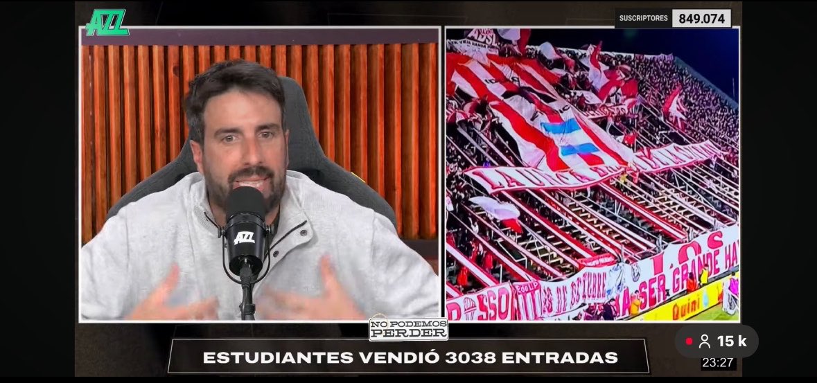 Futboltotal014's tweet photo. 3.000 😂 venían de Londres? https://t.co/KnKAMOFbUE