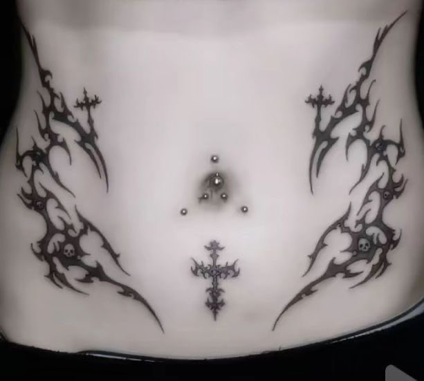 braidsmg's tweet photo. how pinterest sees me  

☆idol 
☆tattoo 
☆aesthetic vibes 
☆outfit https://t.co/tcY9uEUUuE