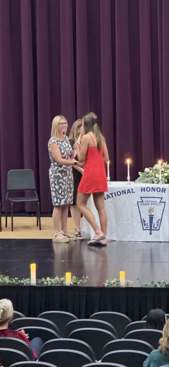 lena_pullin's tweet photo. Non-softball related. NHS induction tonight. https://t.co/kKYCDYNAFb
