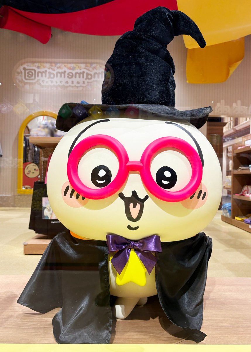 chiikawa_parkjp's tweet photo. ＼🎃ちいかわパークがハロウィーンに🎃／

今しか楽しめない特別な魅力が盛りだくさん👻✨
ぜひちいかわパークで、楽しい時間をお楽しみください🎶

🍭開催期間🍭
2026年9月25日(金)～10月31日(土)

🔻チケット情報はこちら
https://t.co/r4cbrSE1Di
⚠️アソビュー！で完売となっている時間帯は、
当日券の販売はございません。
🚩新商品はおひとりさま各1点まで。数量限定のため、なくなり次第終了となります。あらかじめご了承ください。

#ちいかわ #ちいかわパーク #Chiikawapark
#ちいかわパーク1周年
