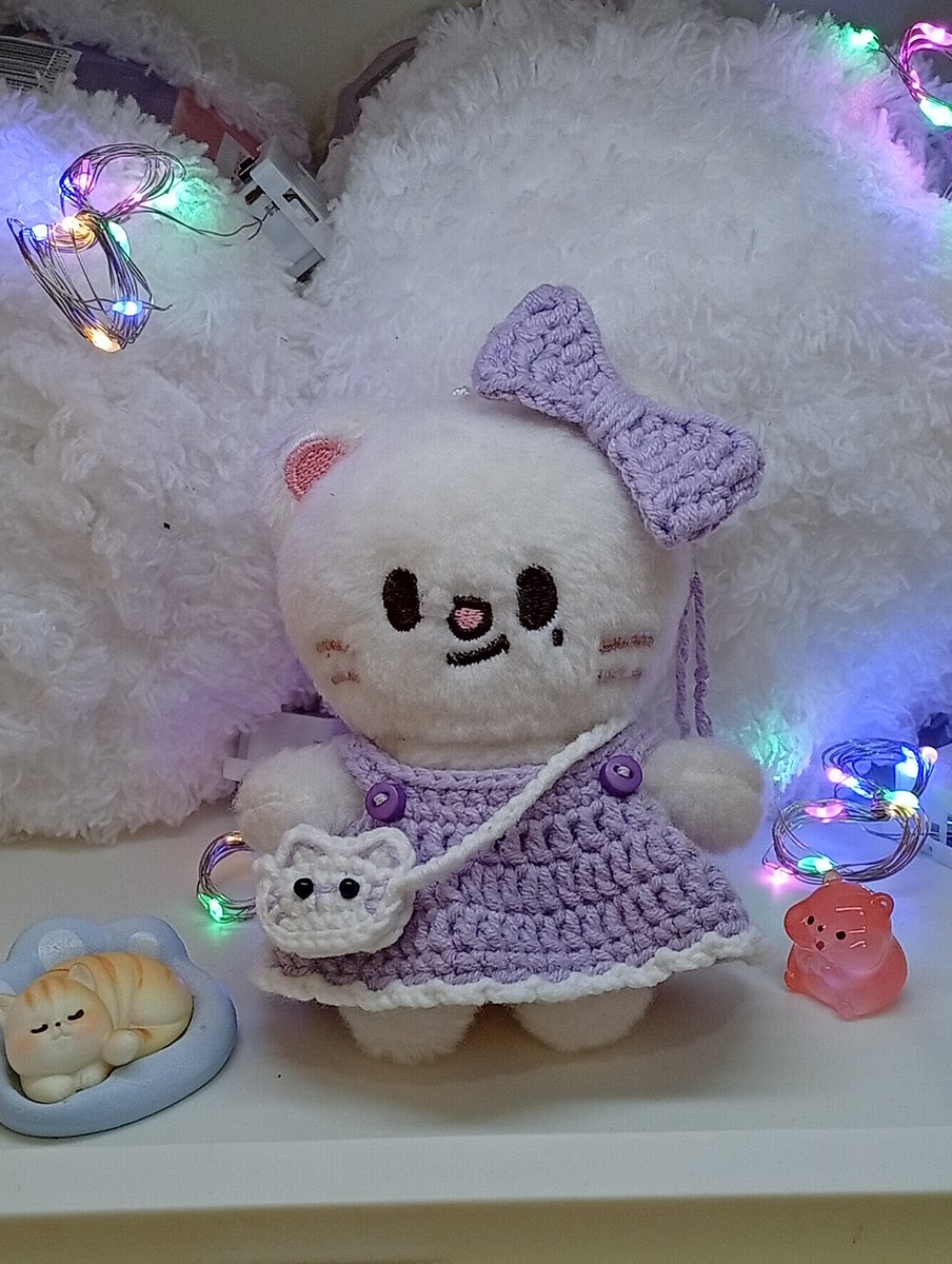 sekizeu_'s tweet photo. 👗for 🥟💜 #jiniret #skzoo #straykids #crochet #dollclothes https://t.co/ycmGUxUw6K