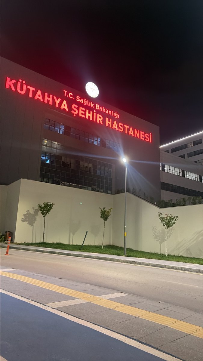 Zeng4be's tweet photo. Düzelmesi gerek uyku düzenimden önce duygu düzenimin https://t.co/JOHq422j5P