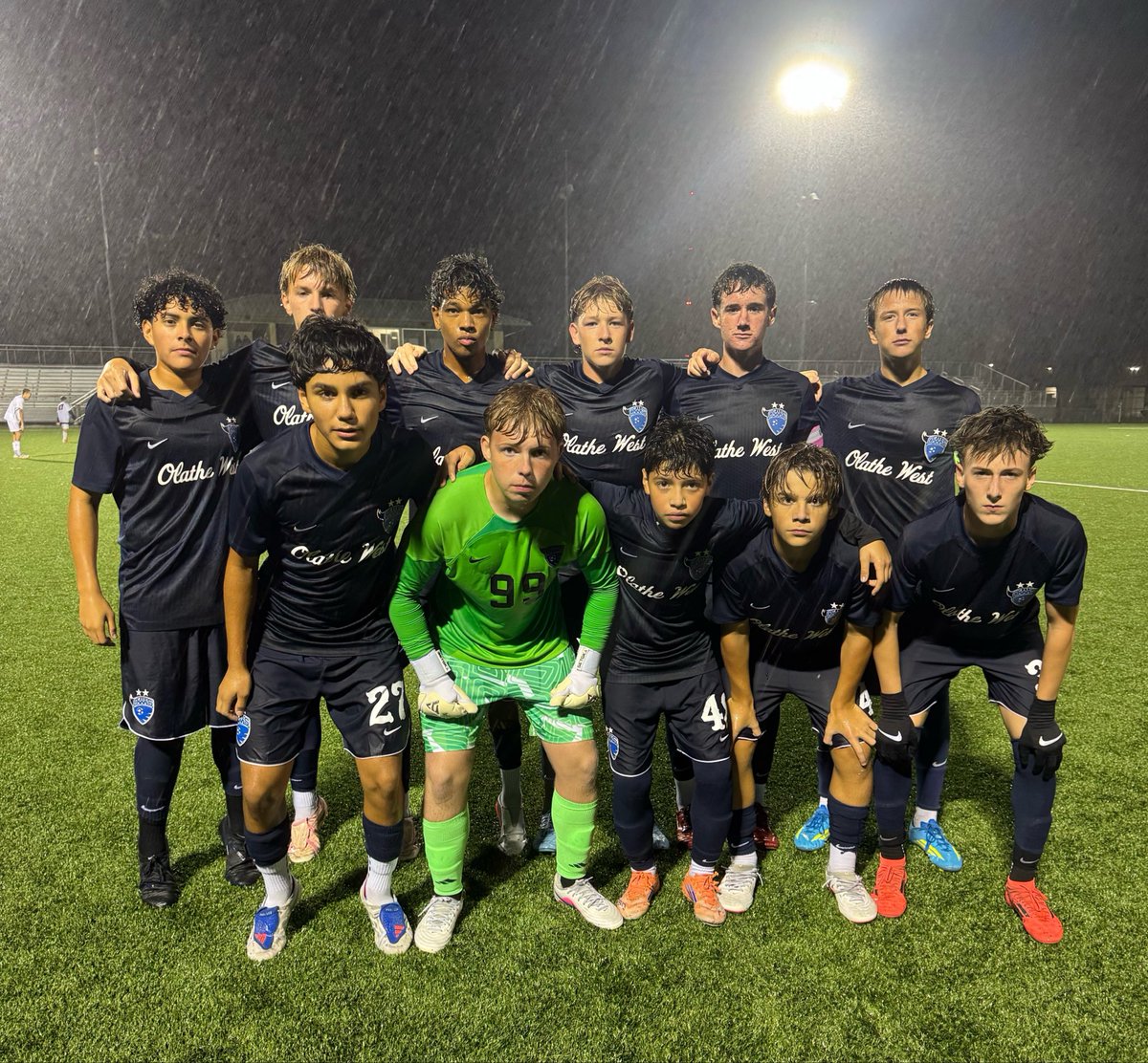 ProfEnright's tweet photo. JV loved the rain and moves to 8-1-1 w 3-0 W v OE! The energy was palpable and we won before the game even started! Goals: Hurst, Friesen, Smith
Assist: Friesen, Flores, S Hernandez @MattTrumpp @aweb9 @CoacHernandezOW and shoutout to @TheVukorep and C team boys who showed out!!! https://t.co/nKNfdDLjPi