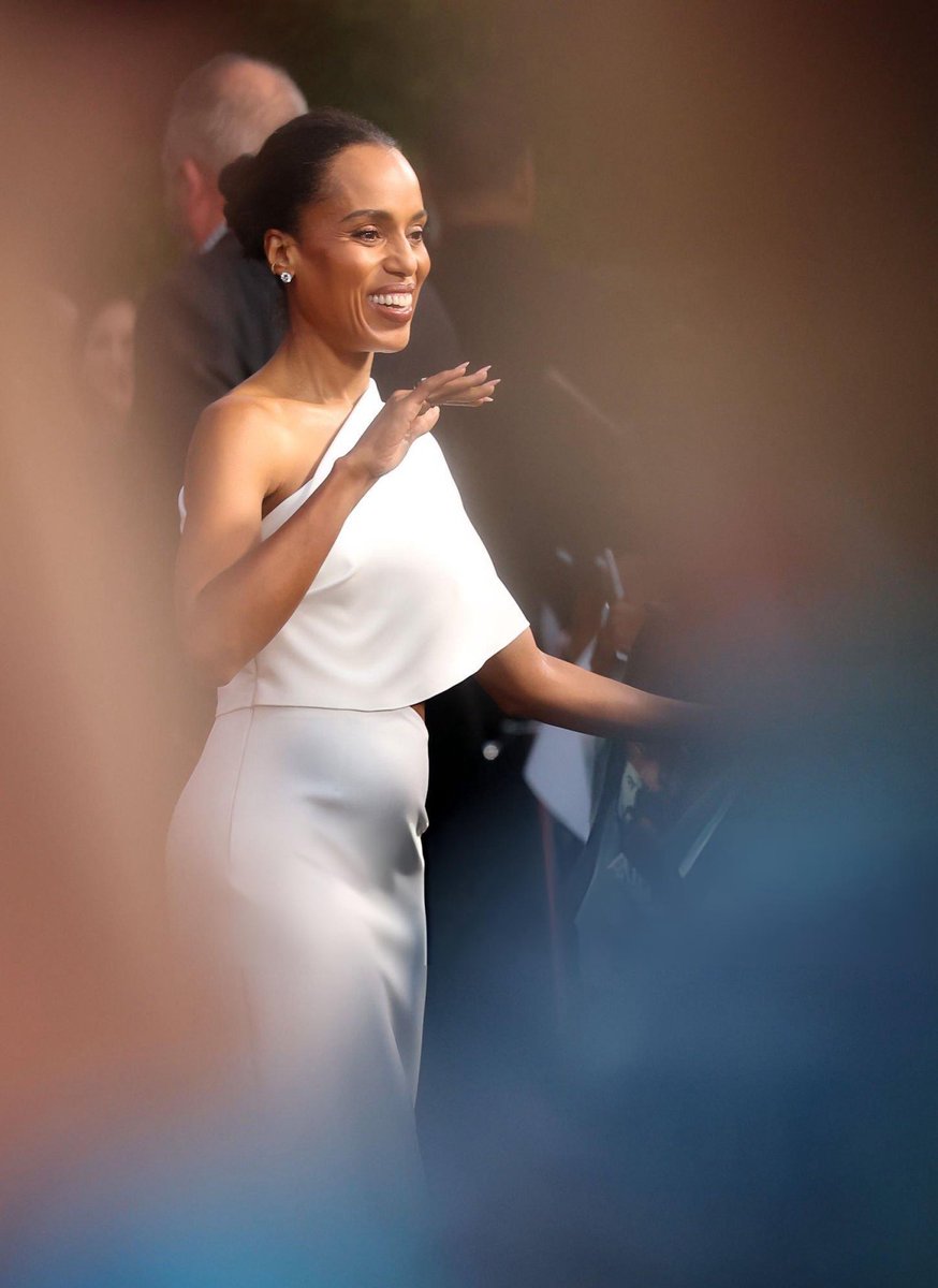 theblkscript's tweet photo. Kerry Washington At The ‘Animals’ Premiere https://t.co/iT31HAuGLW
