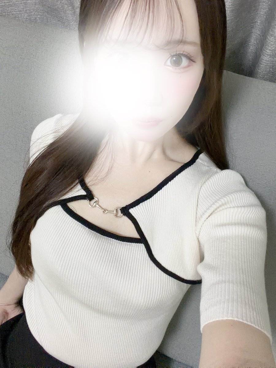 s5jswu's tweet photo. お部屋着きました♡
ご予約ありがとう⭐️

空いてる時間✅してね💕

ALT https://t.co/KUKaaPZTz8
