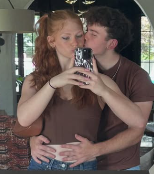 GD44vh's tweet photo. Now that reporting has confirmed that Lucy Craig was really the Cornell whore these pictures make even more sense, This whore found a wifeguy and wanted money from her old gangbang, Typical. https://t.co/OIxcOJdfPJ
