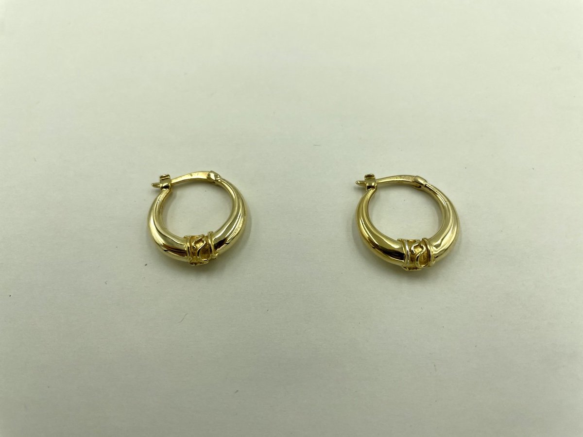 takako512gnu's tweet photo. PJピアス超お気に入りで毎日してたら、ちょっと変色しちゃって再メッキを専門店に頼んだら、剥がれてなくてちょっと磨いたら綺麗になりましたよ！って新品みたいに綺麗に返ってきて嬉しい。ちゃんとこれから毎日メガネ拭きで拭きます。 https://t.co/oaLx4DOZnX