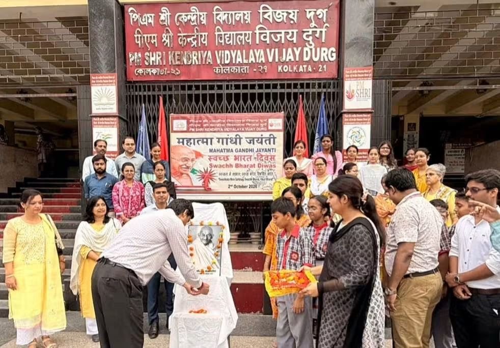 KVFortWilliam's tweet photo. Celebration of Mahatma Gandhi Jayanti, 2/10/26 PM SHRI   Kendriya Vidyalaya Vijay Durg 
@EduMinOfIndia 
@KVS_HQ
@kvsrokolkata 
#SwachhataHiSeva 
#MahatmaGandhi 
#SwachhataHiSewa2026 https://t.co/5F5O8jTSEC