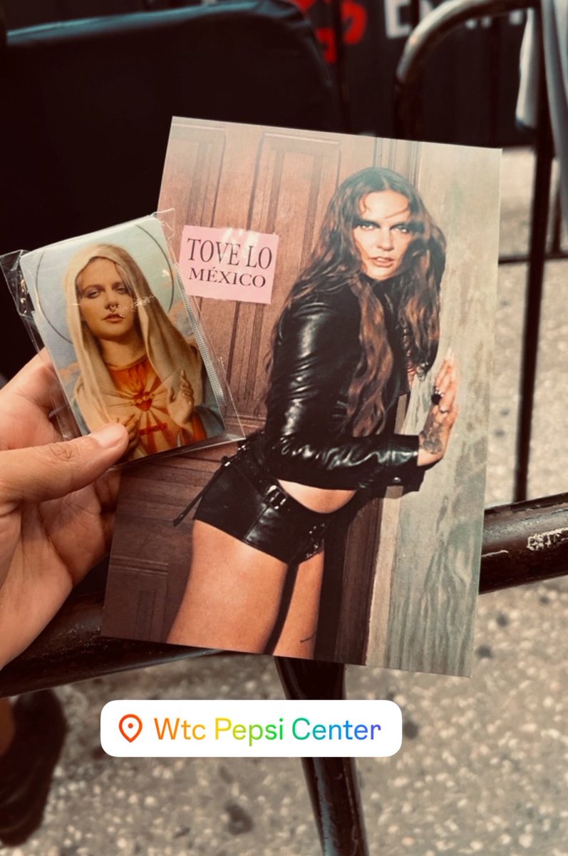ToveLoBR's tweet photo. Os santinhos que os fãs mexicanos estão distribuindo na fila do show de hoje 🗣️ #ESTRUSTOUR https://t.co/F6bFUq1Dlg