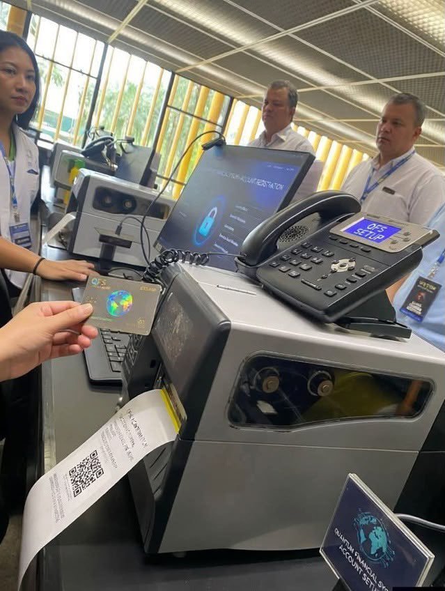 Mr_poolHQ's tweet photo. BLACKOUT COMFIRMED❗❗❗

QFS card is finally out and can be used in every country .Get yours now.Don't be a victim of the upcoming global Bank crash. Get your QFS card today and start experiencing the benefits.
DM me for guidance and for more information https://t.co/MHXr9FXrv9 https://t.co/jalMrqAnA4
