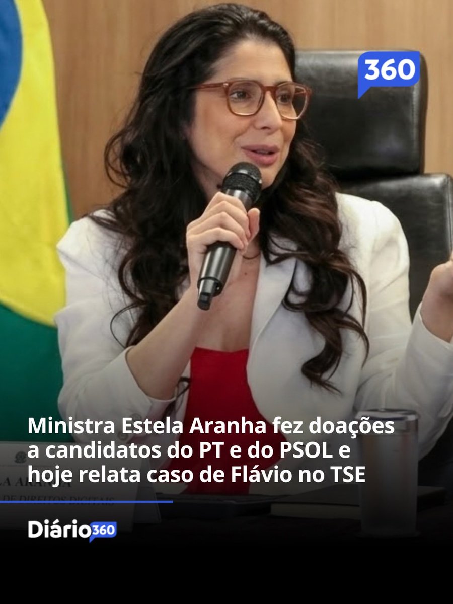MachadoDarlon's tweet photo. ⚖️🗳🚩 A ministra do TSE Estela Aranha, relatora do registro de candidatura de Flávio Bolsonaro, passou a enfrentar questionamentos sobre sua aparência de imparcialidade após levantamento do Portal Claudio Dantas apontar três doações feitas por ela, antes de chegar à magistratura, a candidatos do PT e do PSOL, além de sua atuação profissional como advogada de Lindbergh Farias, deputado petista que atualmente também se posiciona judicialmente contra Flávio. Estela foi nomeada por Lula para uma vaga no TSE em 2025, depois de ter ocupado cargos no governo federal e no próprio tribunal, e hoje participa de processos diretamente ligados à disputa presidencial, inclusive como relatora de ações envolvendo Flávio. Embora as doações tenham ocorrido antes de sua chegada à Justiça Eleitoral e não sejam proibidas pela legislação, o histórico político-profissional levanta um questionamento legítimo sobre a percepção de independência de uma ministra encarregada de julgar justamente um dos principais adversários eleitorais do grupo político ao qual seus antigos beneficiários estavam ligados. Em uma eleição marcada por decisões judiciais envolvendo propaganda e redes sociais, a situação exige transparência máxima, afinal, não basta ao eleitor confiar na imparcialidade do julgador; é preciso que as circunstâncias também transmitam essa segurança.