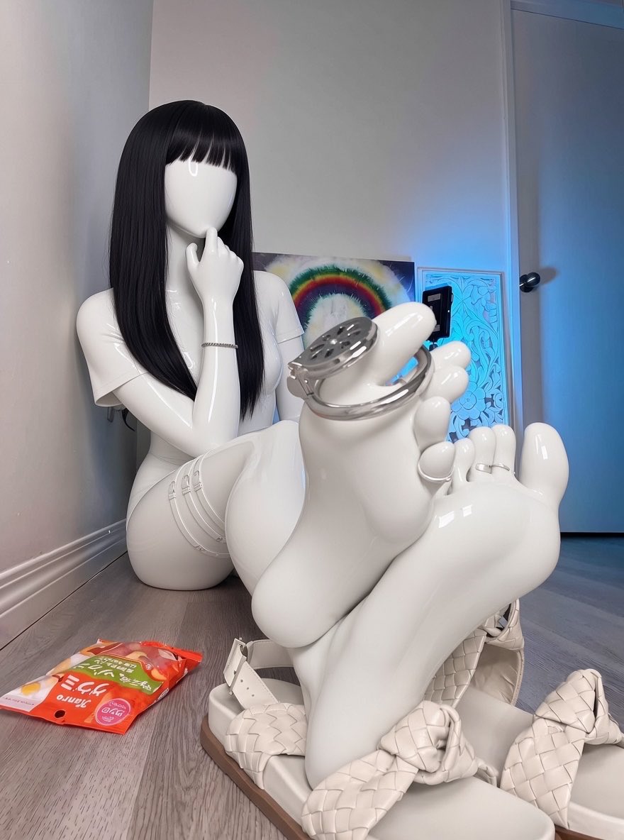 MNQ_KTE_0428_C7's tweet photo. The perfect art form, in every way 🤍

Every body part is just made purer, more perfect, more beautiful once it takes its true Plastic form 🤍

Thank you again @AriBotMaster for allowing me to take my place in your collection 🤍 https://t.co/QCrHgwf6iM