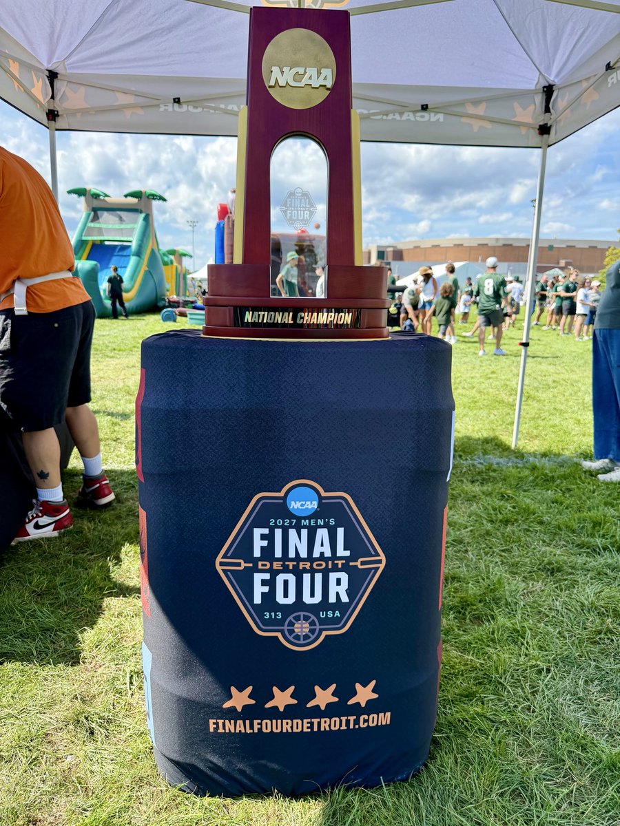 JWilliamsMSUFan's tweet photo. College basketball season is almost here! So excited that the 2027 Men’s Final Four will be in Detroit at Ford Field! #MFinalFour https://t.co/avA01pfc9l