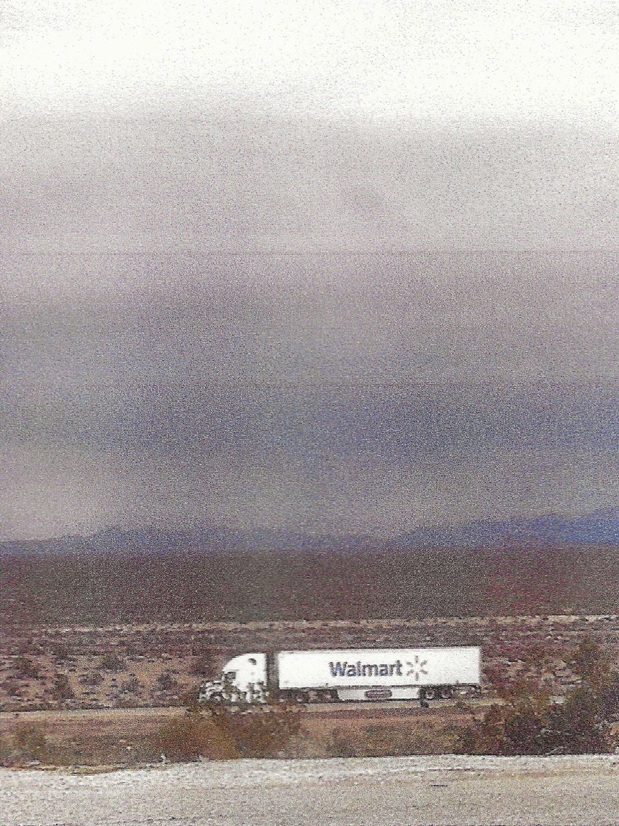 danghentschel's tweet photo. Desert thunderstorm https://t.co/DvLu0b55wx