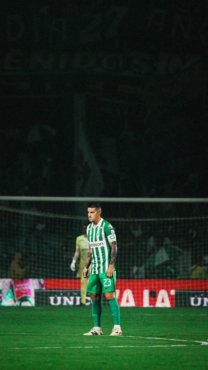 davidjaragarcia's tweet photo. Buenas tardes. Les recuerdo que James Rodríguez juega en Nacional. Adiós. https://t.co/C5fqwrT2nd