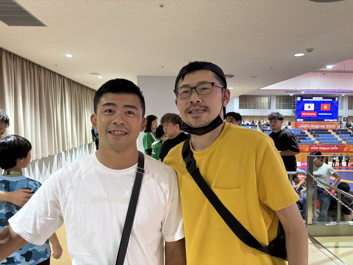 tsunakun12's tweet photo. アジア競技大会　レスリング初日を観に行ってきました！日本勢は男女揃って金メダル2つ、銀メダル１つとってくれました。大きな会場で大きな大会で国歌、君が代と1番高くあがる日の丸の旗を観れて感動しました。たまたま近くの席にオリンピックのメダリスト文田選手がいました。 https://t.co/LjWpfiBiiw