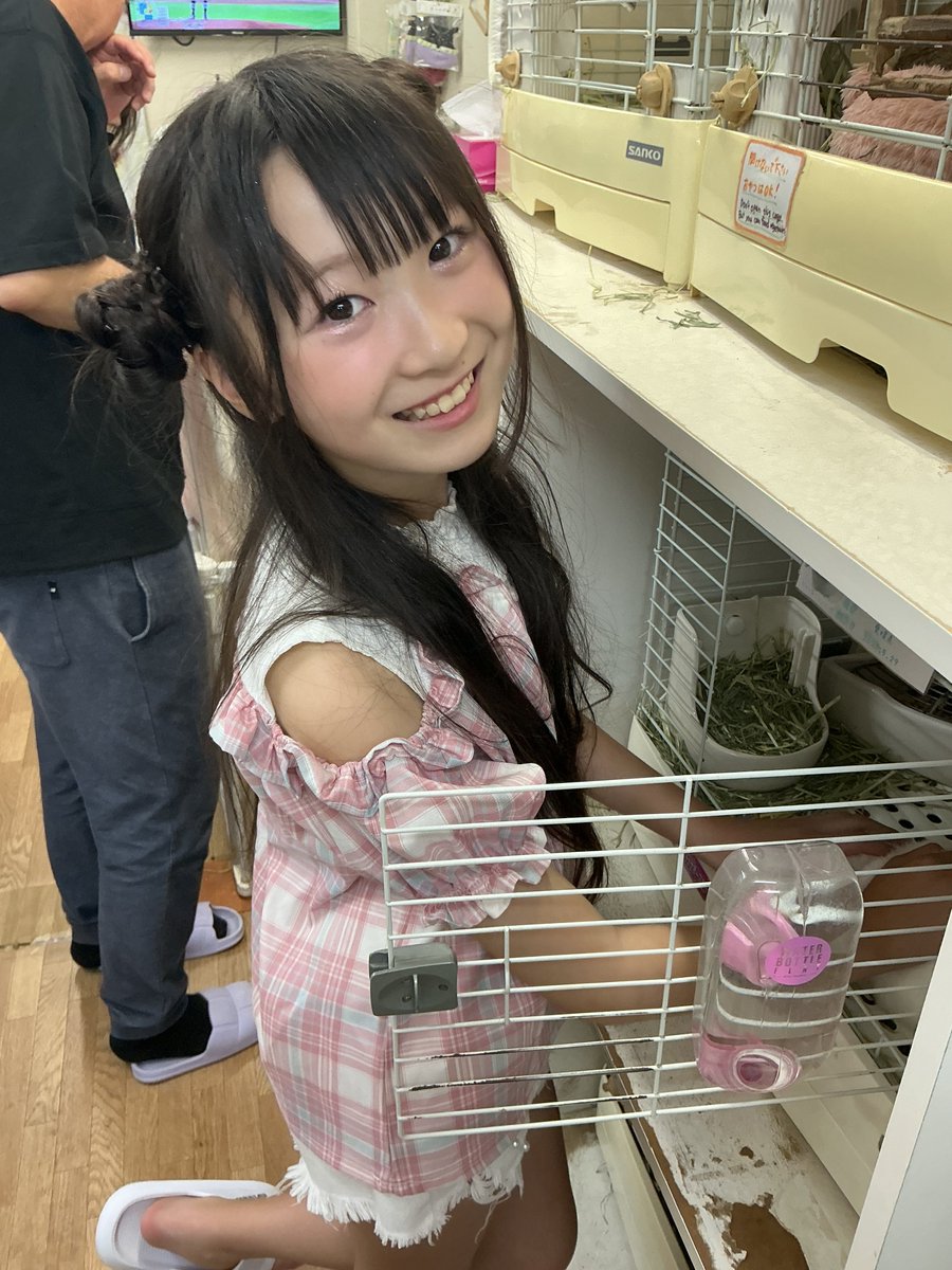 kuumoto's tweet photo. おはKwan🧚♀️💜
おそくなっちゃったけどいただいたお写真📸✨8月の撮影会の後にリク撮📸💜
初めてうさぎさんに触らせてもらって幸せすぎたᜊ(˶ᐢ. .ᐢ˵)ᜊもふもふしててかわいかったーᕱ⑅ᕱうさぎさんも性格みんなバラバラでかわいかったよ🐇🩷
📸by KGYさん✧
#モニベル撮影会 #リク撮 #Kwan https://t.co/ov5cXO6fCX