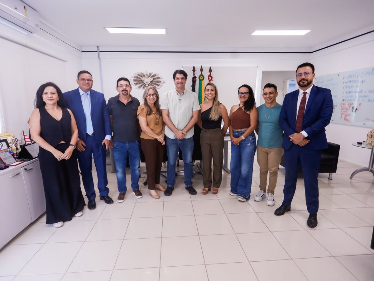 edmilsonjpapb58's tweet photo. Prefeito Leo Bezerra convoca mais 42 novos profissionais aprovados no último concurso da Educação de João Pessoa, totalizando 542 chamados https://t.co/xZvdLNyJLb https://t.co/2YgqfAWtQc