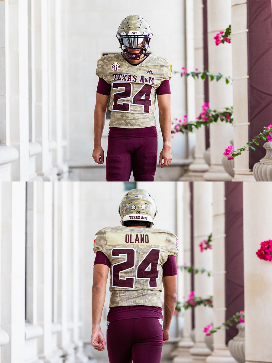 AggieFootball's tweet photo. Suiting up in camo.

#GigEm | #BTHOarkansas https://t.co/SBukF2Zxnx
