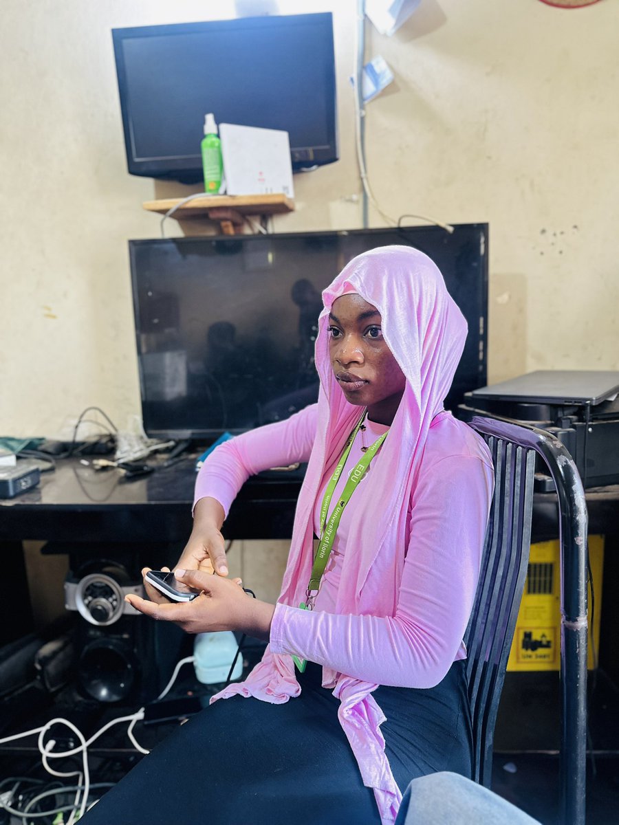 Ayomi1281's tweet photo. People will always criticize you until it starts making sense
A wise man once said “Beware of those with claws who digs not at marks but at flaws”
move with caution in positive direction. #thecatalystadministration #NUESAUPDATE https://t.co/AFdiqobogJ