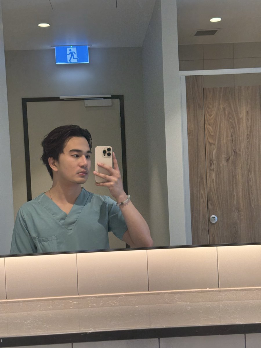 hmmico's tweet photo. Made it to friday https://t.co/UfnVCNSx6h
