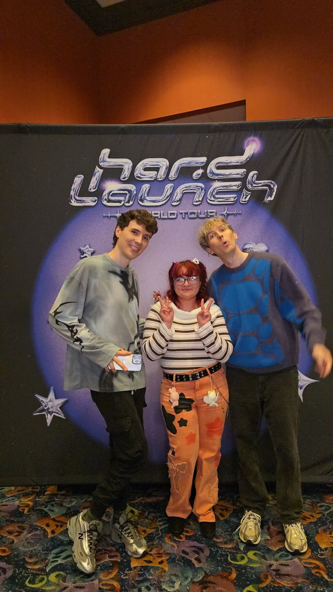 Clowningun's tweet photo. @llilachowell WE HAVE PEAKED POOKIE (^3^)/ #hardlaunchtour #dnp
@lilacbeomm https://t.co/zueySV29dU