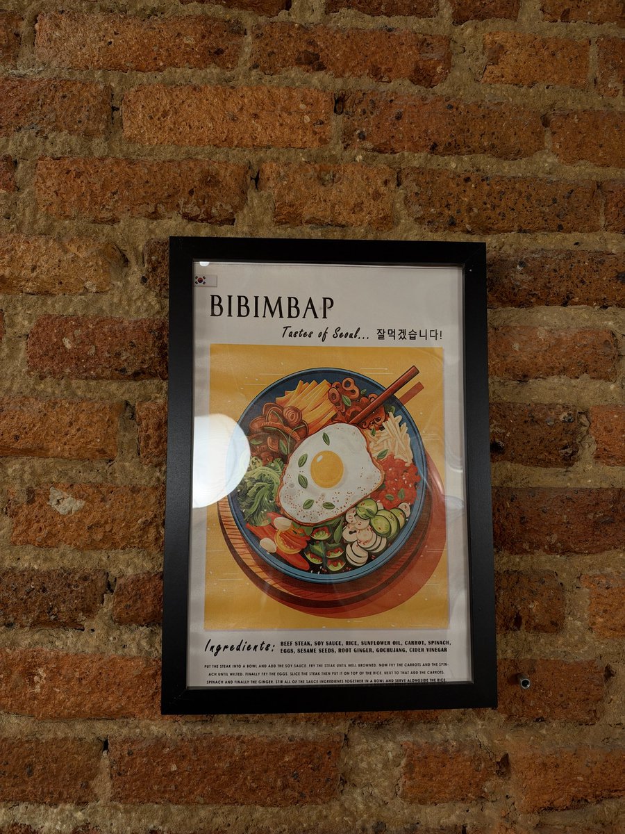 starswillremain's tweet photo. Amigas army, si están en Bogotá y quieren una recomendación de un restaurante coreano vayan a Soju House en Usaquén (Cl. 120a 5-55). Es delicioso, el chef es coreano y están regalando freebies si llevas algo de BTS 😭💜 https://t.co/bAgoUtTDOk