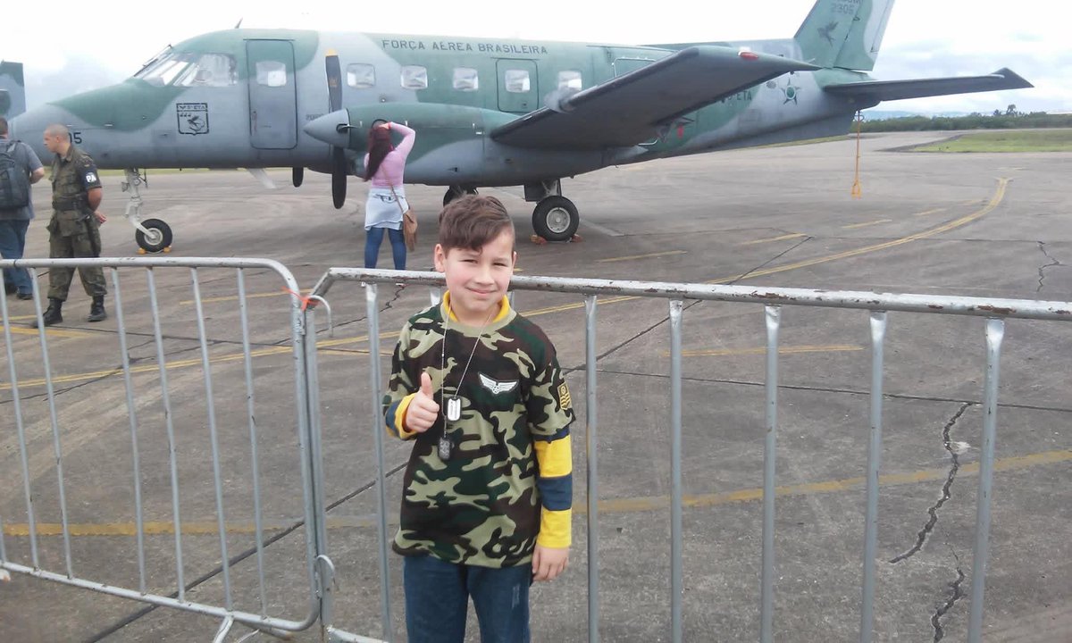 tvbl_'s tweet photo. Obrigado por criar minha paixão por aviação. Um grande abraço e até o próximo voo! https://t.co/UCGm6WDon5 https://t.co/6jdsJ3Eni2