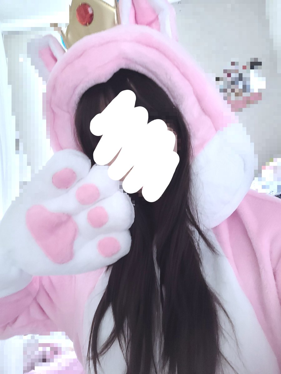 nixiecvtz's tweet photo. nyaa~ your cat princess peach. 👸🏻😽🌸 https://t.co/WfeCKQFZCK