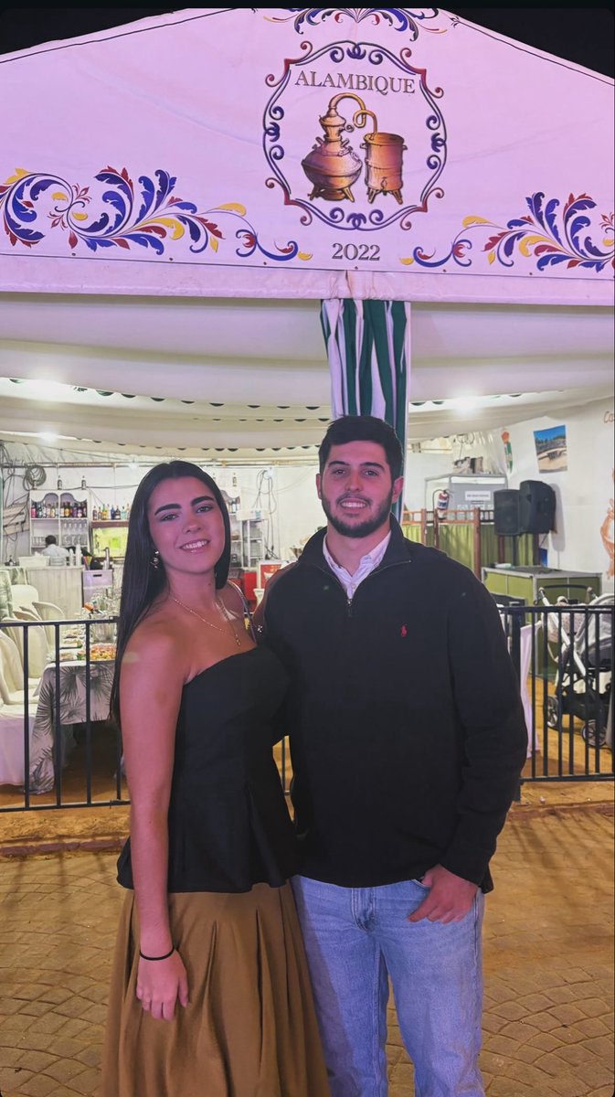 Bitchesall_'s tweet photo. Otra feria más a tu lado mi amor ❣️ https://t.co/6jPIdYfOUf