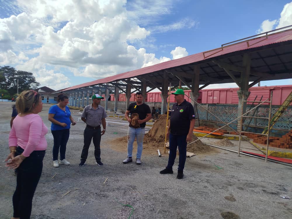 LorenzoOsbel's tweet photo. Las obras en beneficio de la ciudad no se detienen #LasTunss #PorLasTunasLaVictoria #SíSePuede https://t.co/rvW27TaZn7
