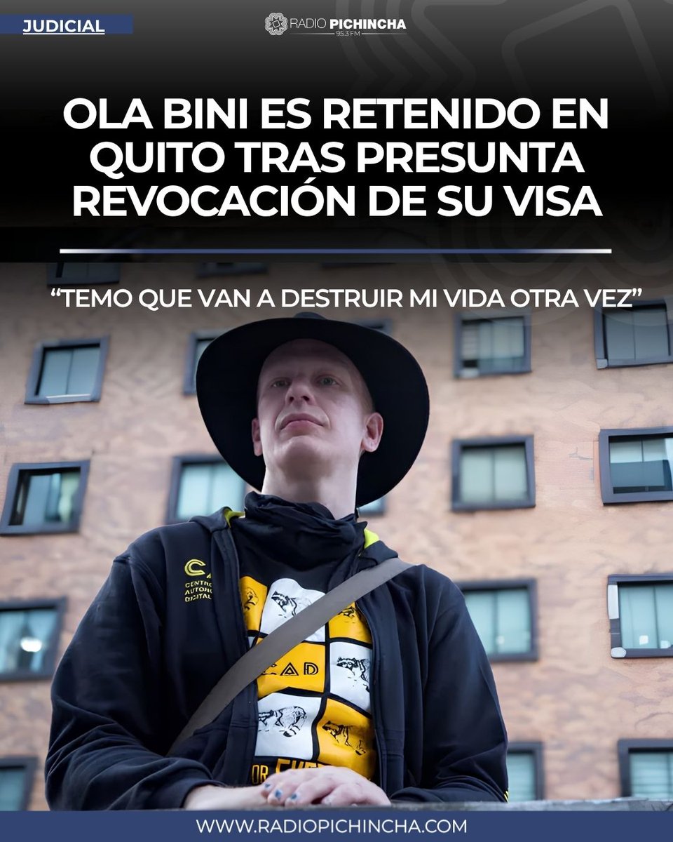 radio_pichincha's tweet photo. ⚖️#JUDICIAL |  El activista e informático sueco fue interceptado por cuatro personas al salir de un supermercado en el norte de la capital y trasladado a dependencias de Migración. Su defensa denuncia una retención arbitraria sin orden judicial y anuncia un recurso inmediato de Hábeas Corpus.
#LaRadioDeLasNoticias
Los detalles 
https://t.co/i3iujm2llU