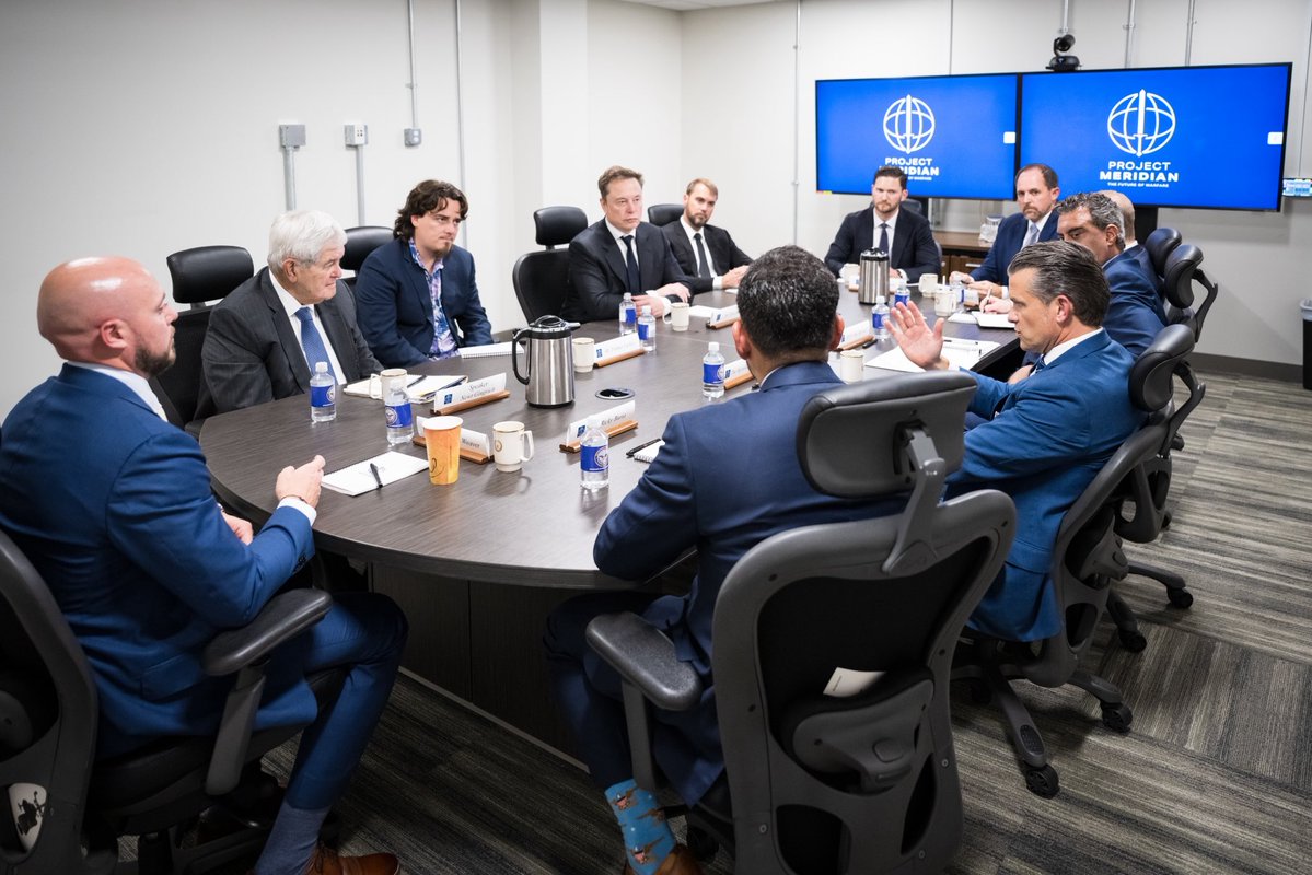 DeptofWar's tweet photo. Immediately after @SECWAR State of the Force speech, Project Meridian held its inaugural meeting with @elonmusk @newtgingrich and @PalmerLuckey.

And today, the full board met at the Pentagon for the second meeting. https://t.co/EApkRRsIbn