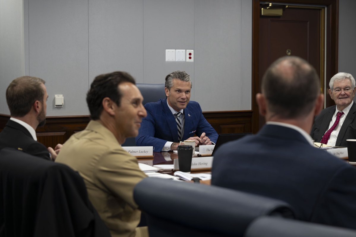 DeptofWar's tweet photo. Immediately after @SECWAR State of the Force speech, Project Meridian held its inaugural meeting with @elonmusk @newtgingrich and @PalmerLuckey.

And today, the full board met at the Pentagon for the second meeting. https://t.co/EApkRRsIbn