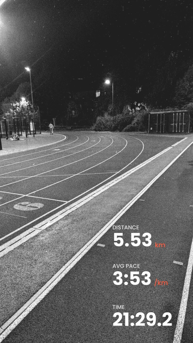 DejidotIk's tweet photo. Track Thursdays....Stopped using carbon shoes &amp; never going back 🏃🏾 https://t.co/04zJc0vVSc