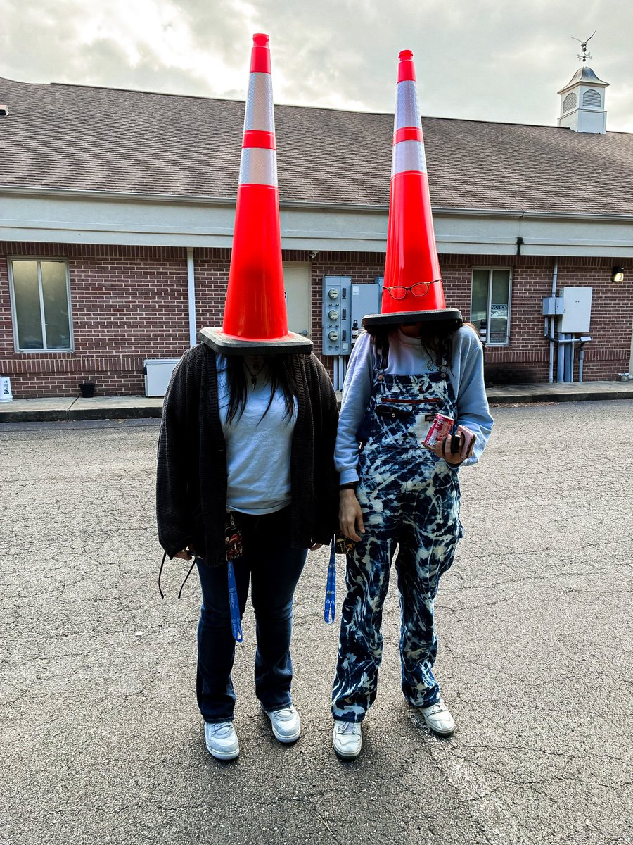 coastalcure's tweet photo. Caution: management at work 🚧 Andi and Bird heard “safety first” and took it very literally.
😂☠️
New album dropping soon. 🎶
Tag the coworker who would 100% do this with you 👇 Let’s get Coastal 🌊
#ConeHead #Delmare #TheShore #CoastalCure #EasternShoreMD https://t.co/bl4dWLhXut