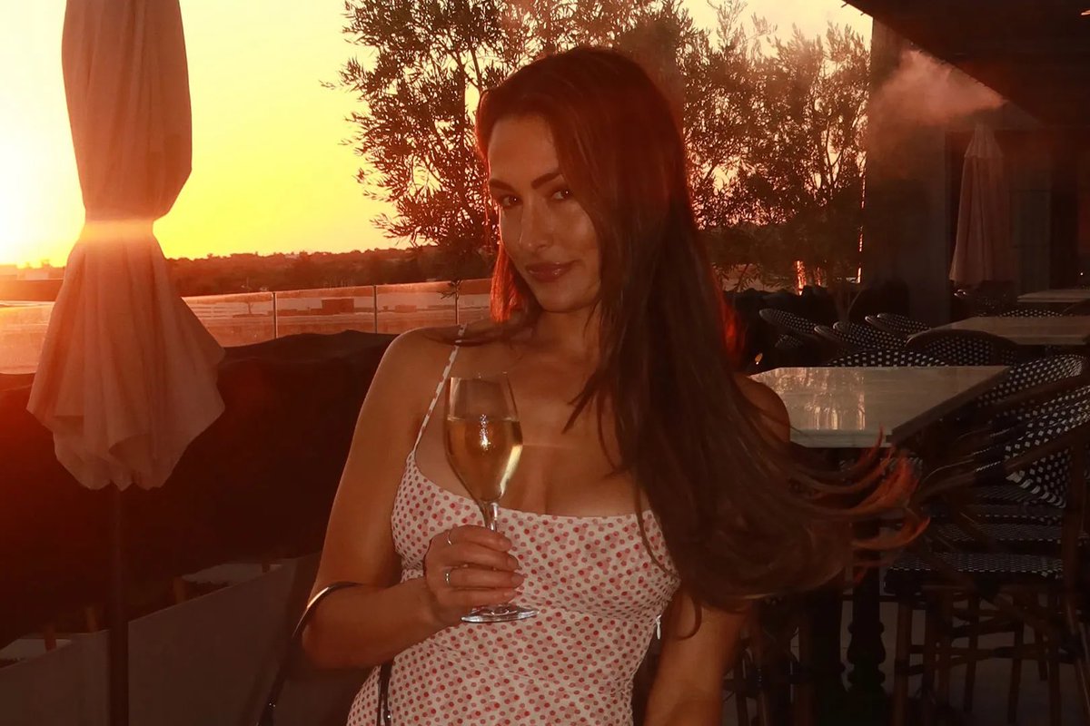 NicoleBellaTB_'s tweet photo. ✨NOT new to RP ✨

💋 — Nikki Bella
💍 — Taken
🔁 — RTS always appreciated 😜❤️💦

Let’s make this ring and this timeline ours 🔥💪 https://t.co/ktDUIx9oMK