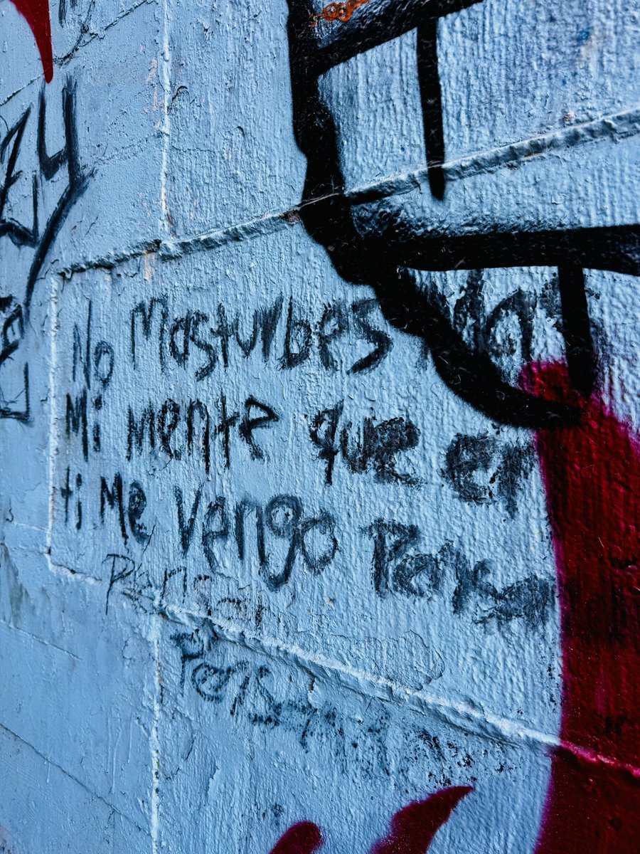 serchtijuana's tweet photo. Acción poética #Tijuana https://t.co/udtFQk6QGf