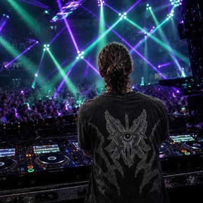 raven_futures's tweet photo. #NewProfilePic https://t.co/Uxr2VzcCVm