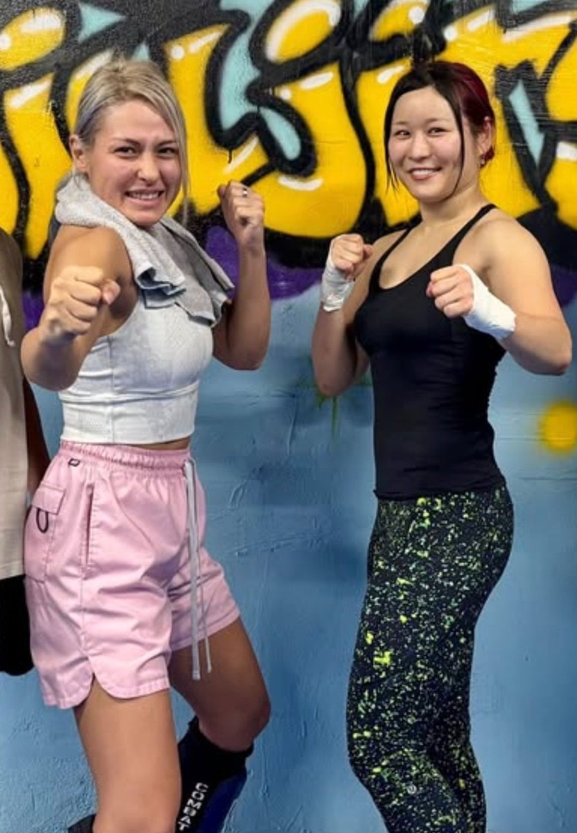 Jorge22198333's tweet photo. Giulia & Iyo Sky at the dojo πͺπ―π΅π₯
The joshis are training hard.
I hope we can see this match in the near future, Joshi fans need to see this dream match
#smackdown ^_^ #WWeraw
#γΈγ₯γͺγ’
#γ€γ¨γΉγ«γ€ https://t.co/6htdJ4vZUj