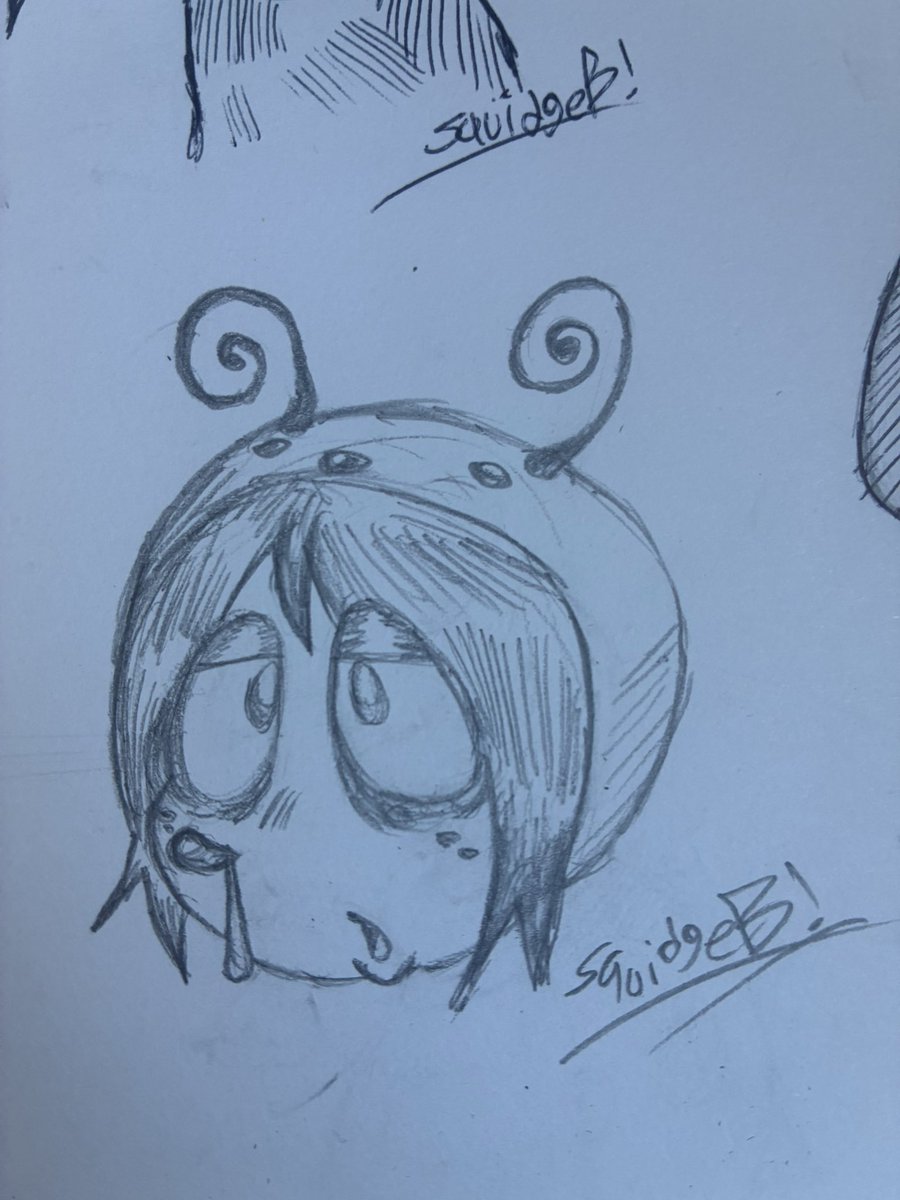 Squidgeonboy's tweet photo. Can she blow her nose https://t.co/Eytz9uOG1y