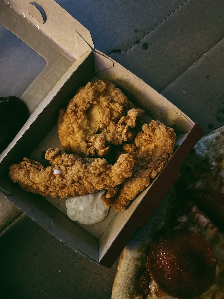 esthands's tweet photo. A little @quiktrip #SnackRun.
I love the texture of the crust, the cheese, the ronis… next time, I’d love more sauce! (Our oldest says he loves it as is!) #AWinIsAWin #PizzaTime + tenders + much enjoyed coffee. https://t.co/MpW2hQXtNQ