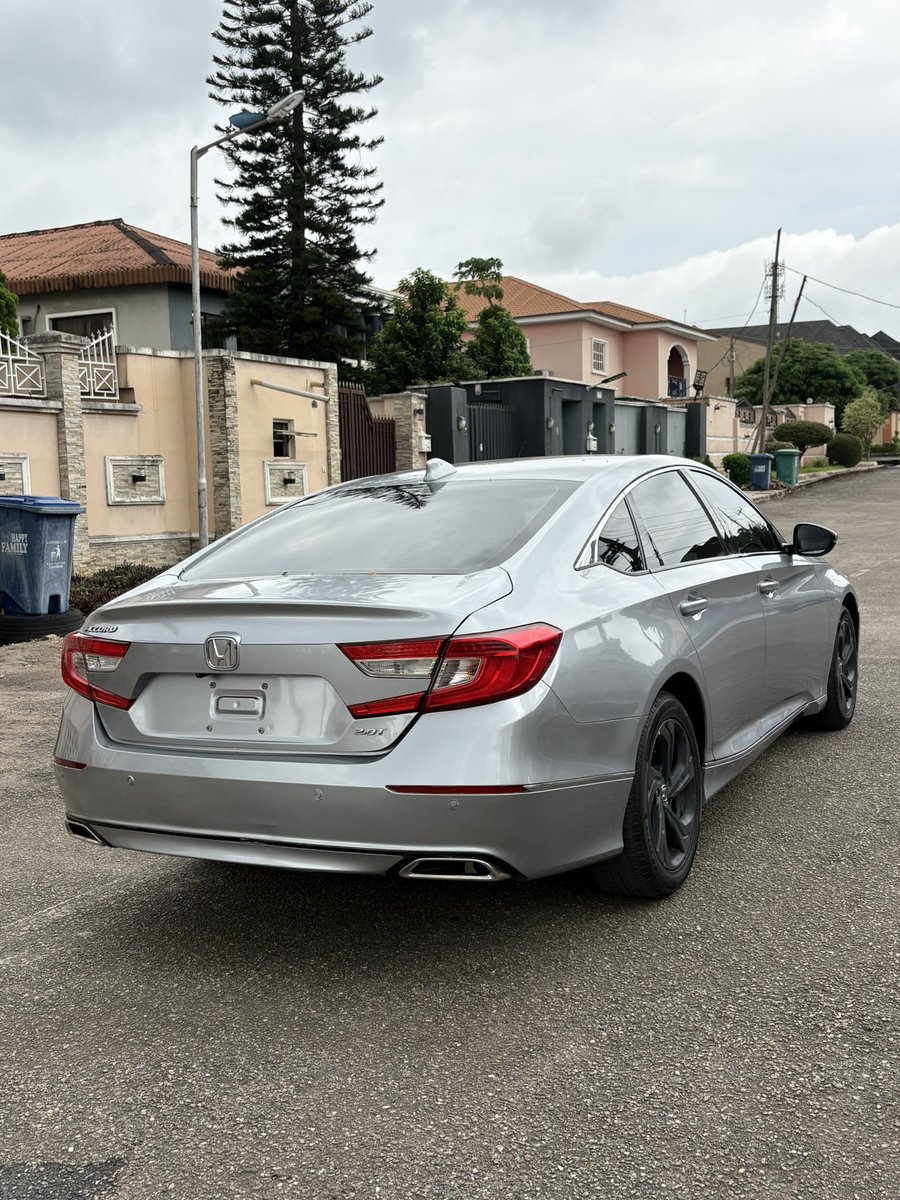MrAdemolabasit's tweet photo. This beauty 😍😍😍😍😍
18m and it’s yours https://t.co/JUEE6mh6kd