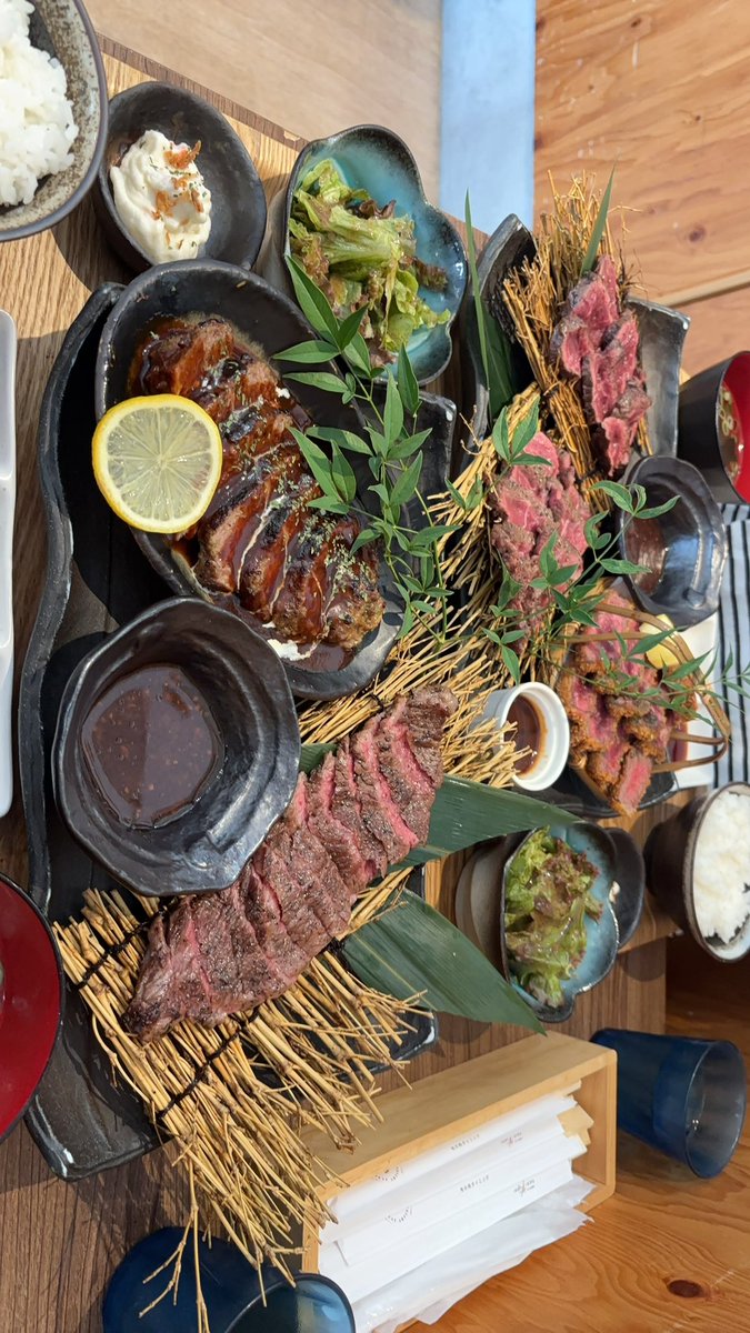 ROMATSUBAKI's tweet photo. 週末(〃艸〃)( *´艸`)

もう金曜日(   ˙³˙  )
早すぎる🤣
よくねたーーー‼️って日がないから
疲れが取れてる気がしない🤣
でもまだまだ動けるから
意外と自分すごい👏ってなってる
今日この頃笑

こんな元気な感じで
本日もよろしくお願いいたします🙏 https://t.co/HqlYYAdMAR